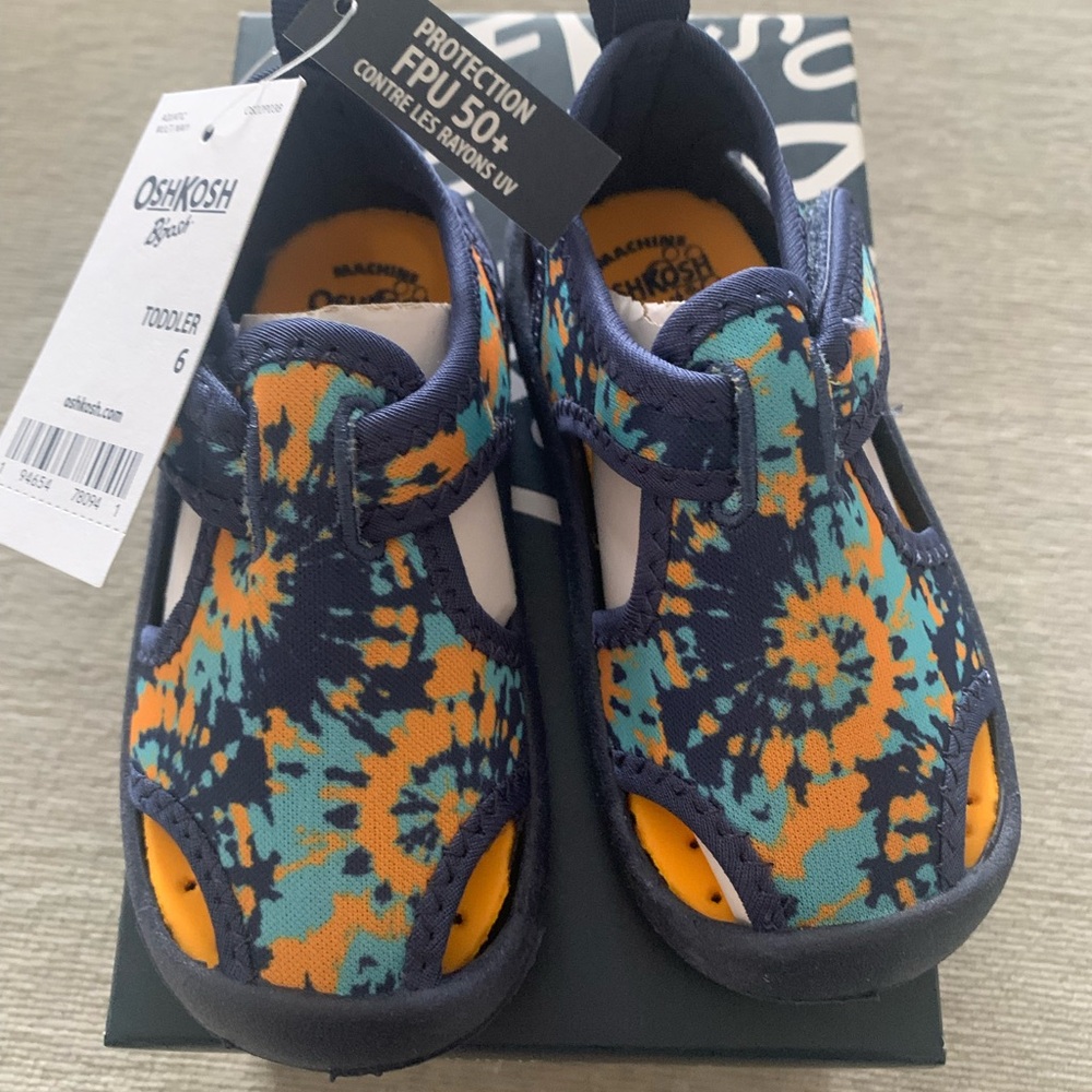OshKosh B'gosh Kids' Blue and Orange Sandals water shoes toddler 6